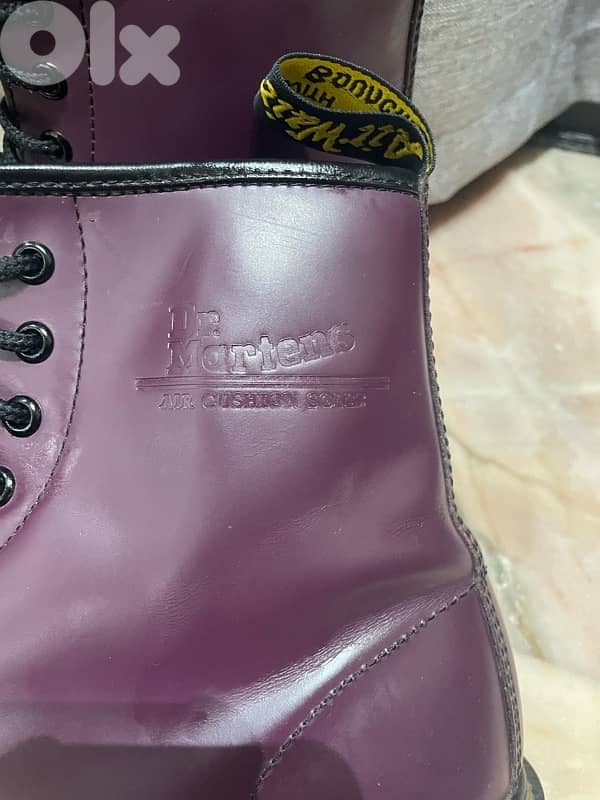 Dr. Martens 6