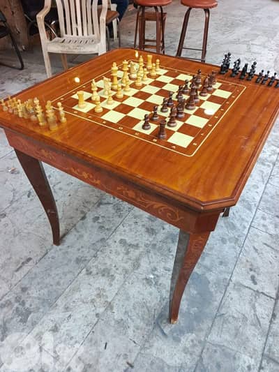 طاولة شطرنج وزهر ورولرل وورق مميزة مركتري ايطالي table de jeu