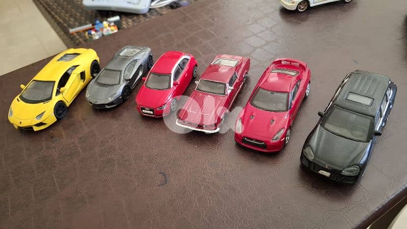 for sale 6 cars b 25$ low price 1