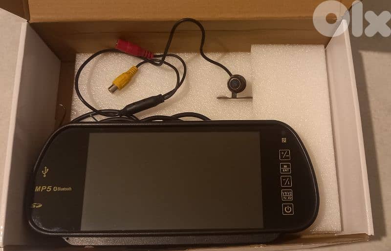 Rear-view car video system طقم كاميرا خلفية + شاشة عرض على المراة. 1