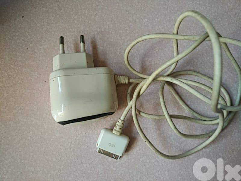 Apple cable and charger for older iphone/ipad/ipod 0