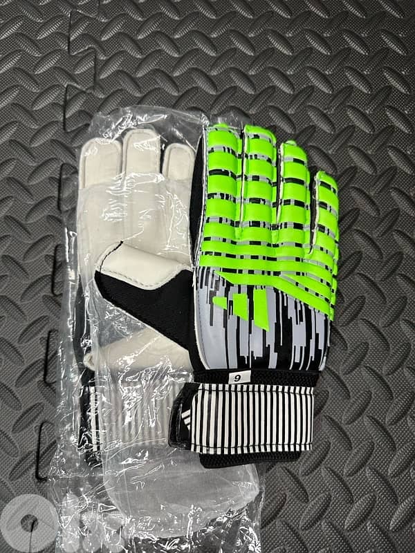 goal keeper gloves 2