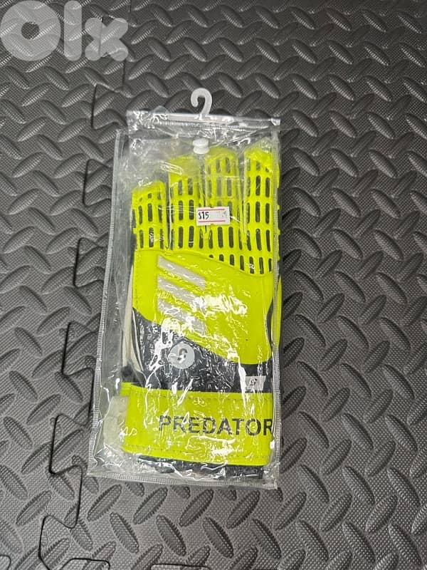 goal keeper gloves 2