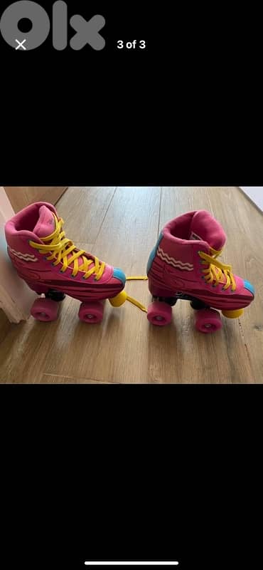 rollers four wheels 0