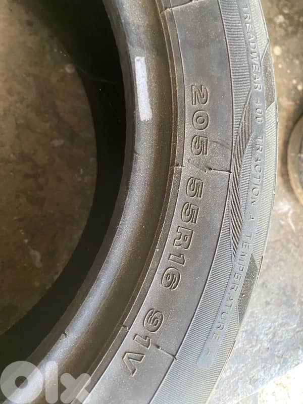دولاب 205/55 R16 عدد ١ 1