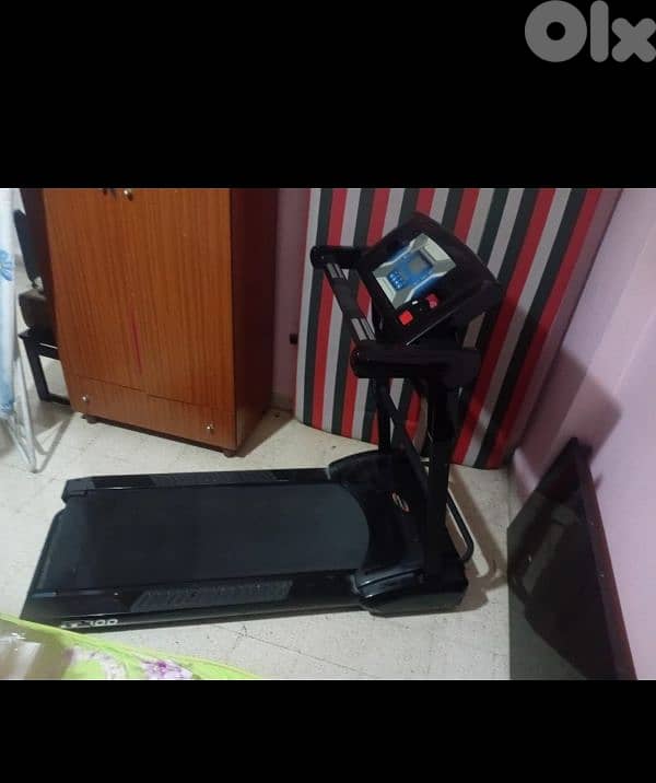 Treadmill foldable 1