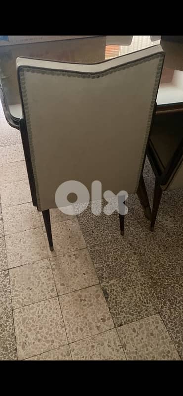 طقم سفرة كامل. أنتيك. 5000$. 76/543327.  Antiques 4