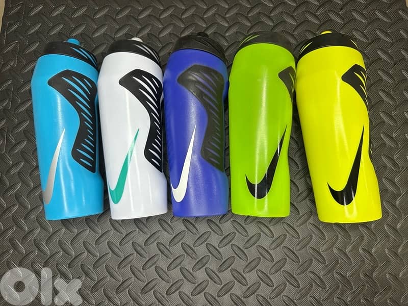 Nike squeeze bottle 1