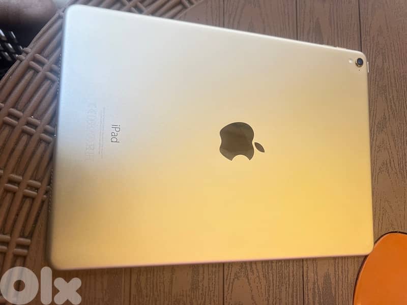 ipad pro first gen 9.7 7