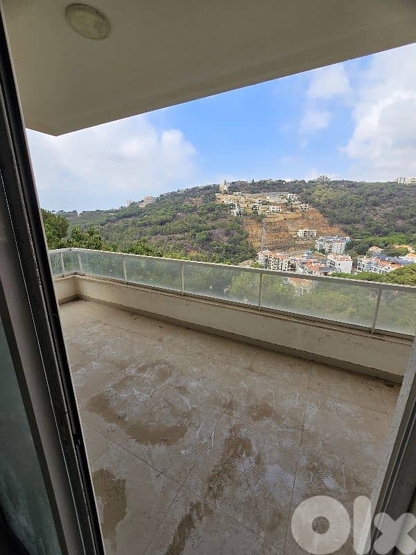 Apartment for sale in mansourieh شقة للبيع في المنصورية 0