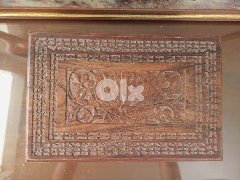 wooden box 0