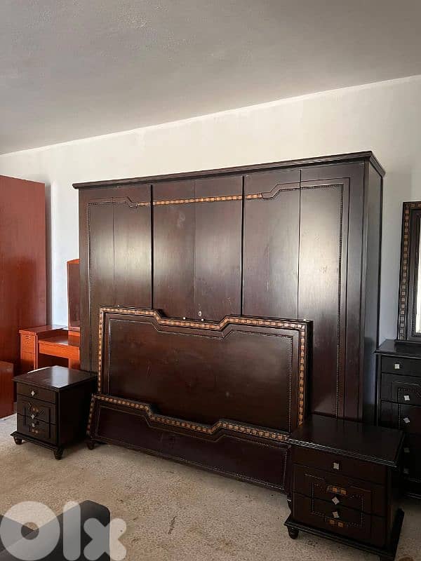 اوضة نوم شغل توصاية خشب زان ولاتي ملبسة قشرة 0