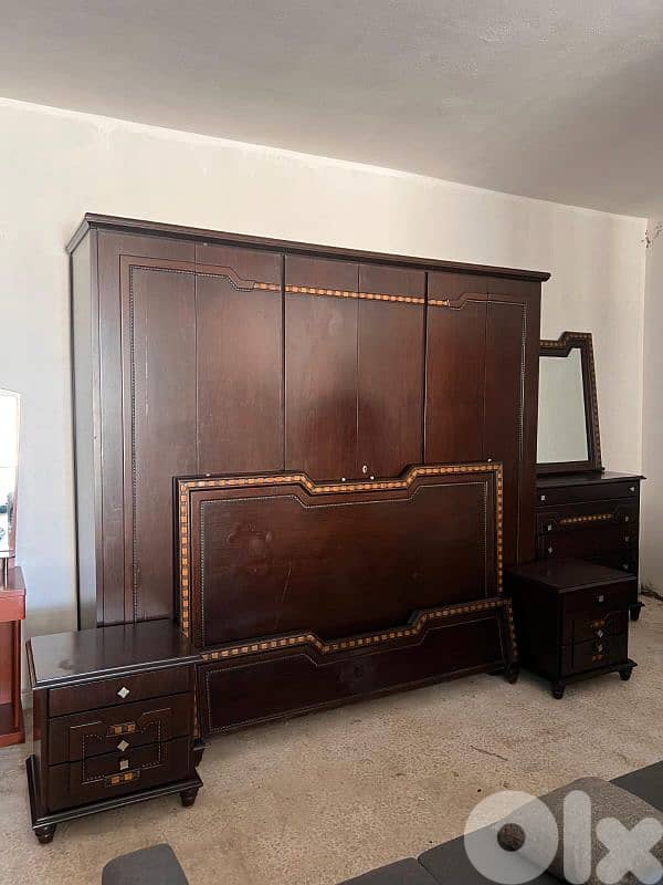 اوضة نوم شغل توصاية خشب زان ولاتي ملبسة قشرة 1