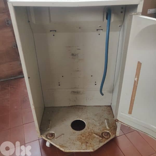 وجاق مازوت مستعمل حالة جيدة ودفاية غاز ودفاية بوق كهرباء 9