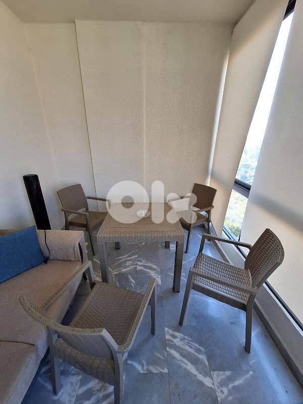 table and 4 chairs 3