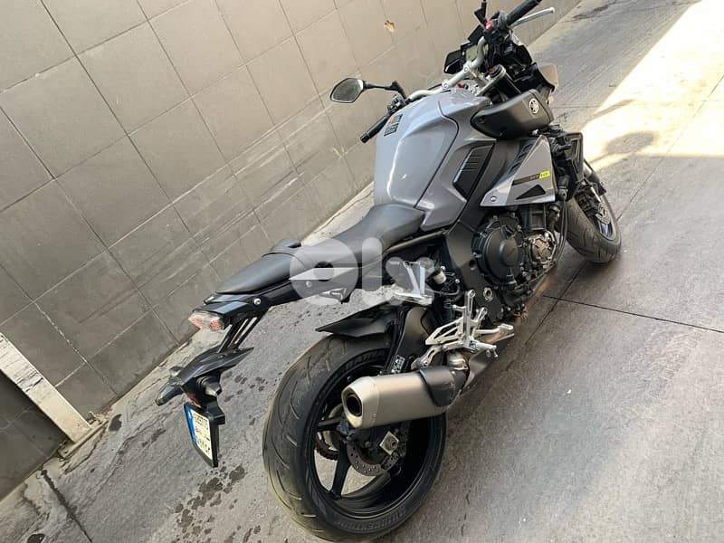 YAMAHA MT10 2016 3