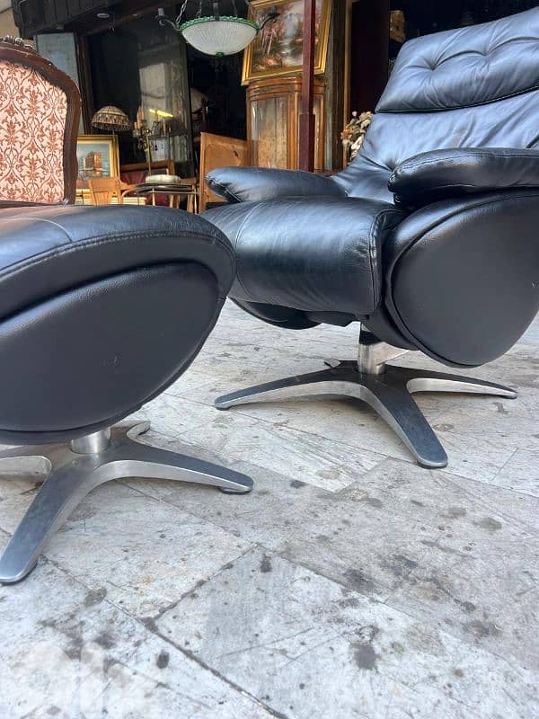 vintage leather chair sofa فوتاي جلد طبيعي اصلي ولا اروع خارقة النضافة 1