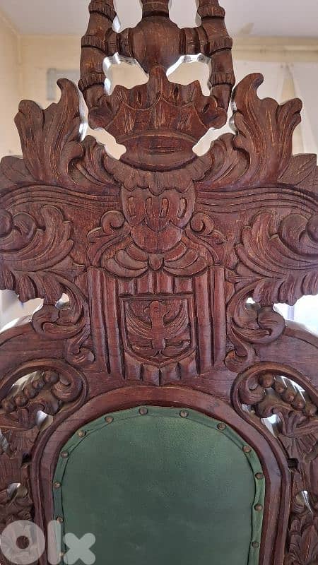 Antique Royal Throne Chair  Hand-carved solid wood for sale 3