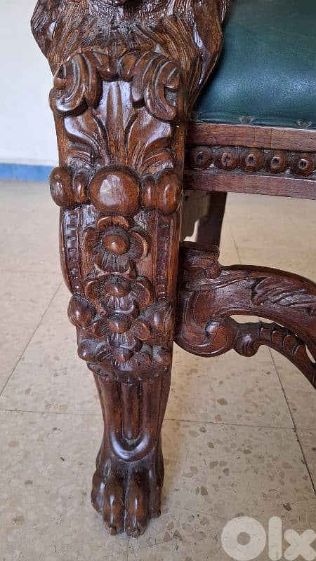 Antique Royal Throne Chair  Hand-carved solid wood for sale 5