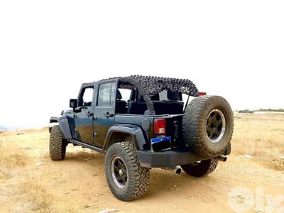 Jeep Wrangler Sahara 2012