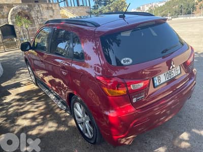 Mitsubishi Outlander Sport 2011