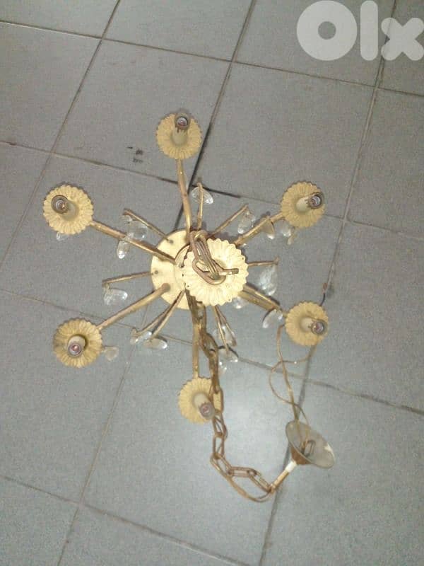 chandeliers 0