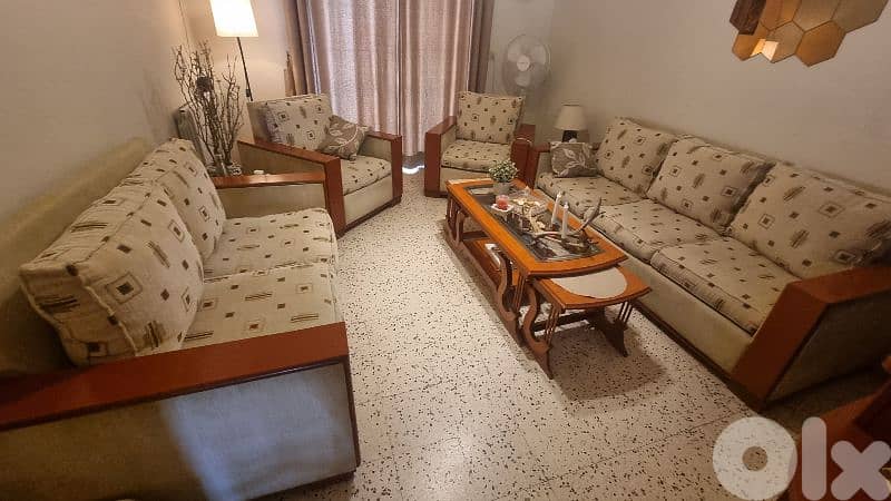 living room, bibliothèque, dining room ؛ غرفة قاعدة ؛طاولة سفرة 0
