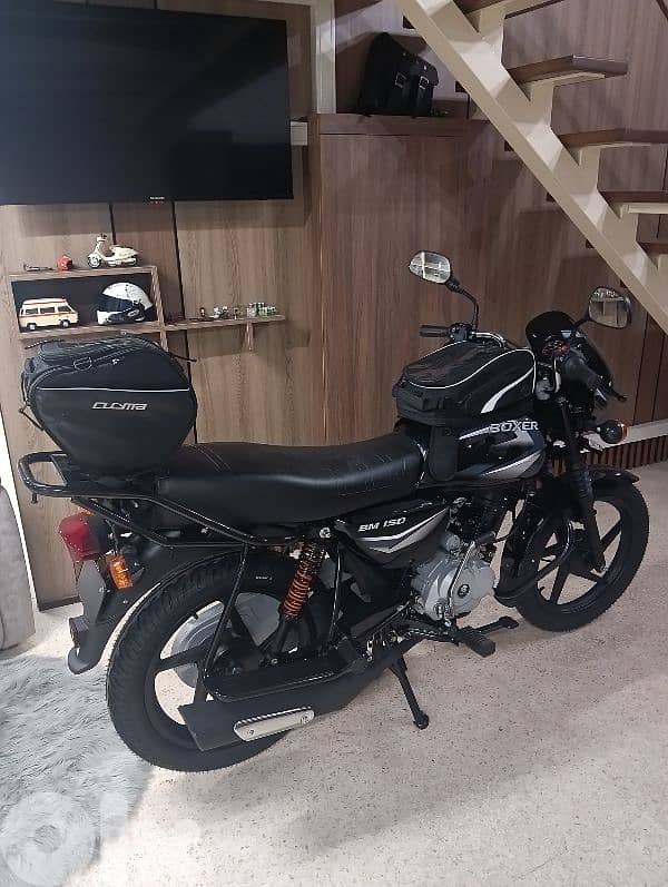 Bajaj Boxer 150cc 0klm dealer warranty model 2025 1