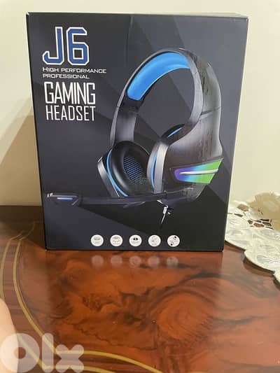 J6 headphones black and blue colorway
