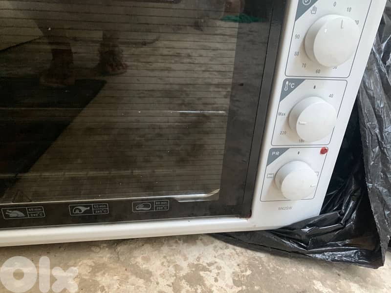 فرن كهربا بحالة جيدة 0