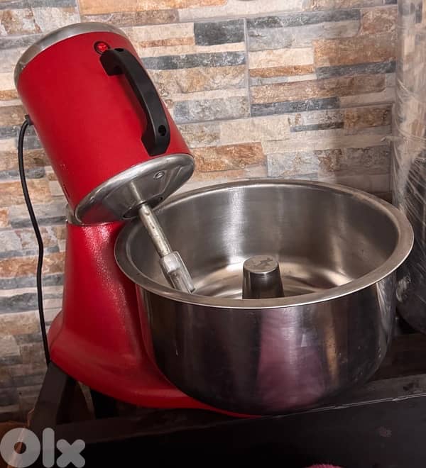 خزان عسل ايطالي عدد ٢    (١٠٠كغ  كل خران)+ عجانة 1