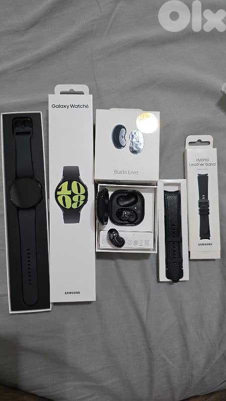 Gaalxy Watch 6 44mm with Galaxy Buds Live 6