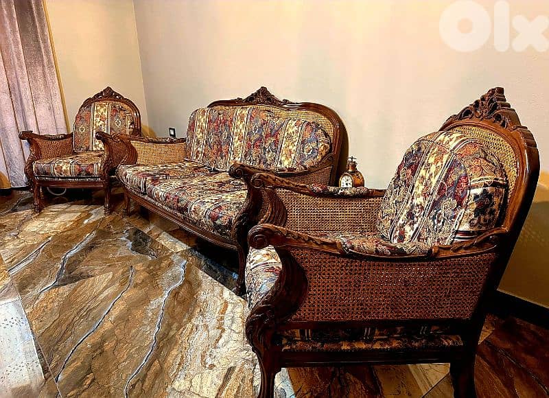 صالون شبنديل سوبر أنتيك كتير نضيف بحالة ممتازة 3