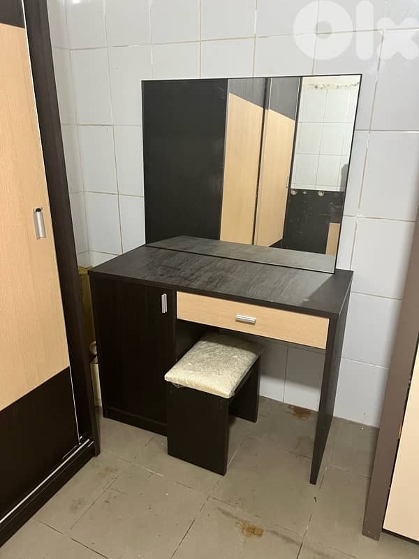 غرفة نوم شغل بيوتي هوم شبه جديدة 1