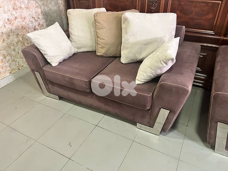 غرفة قعدة شغل بيوتي هوم شبه جديدة 5