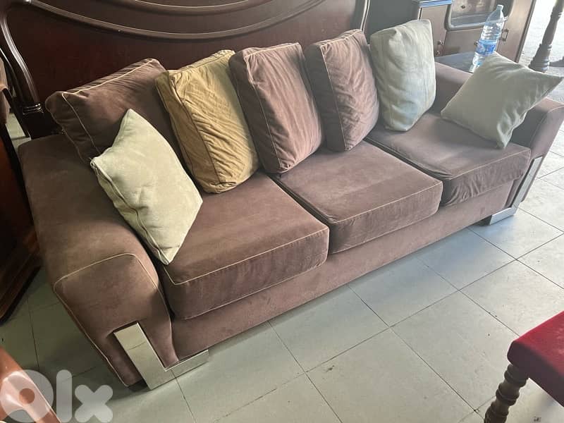 غرفة قعدة شغل بيوتي هوم شبه جديدة 6