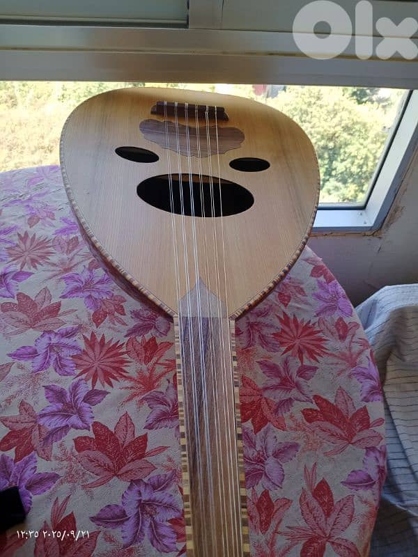 عود جديد مع شنطة وريش بسعر 110$ فقط 6