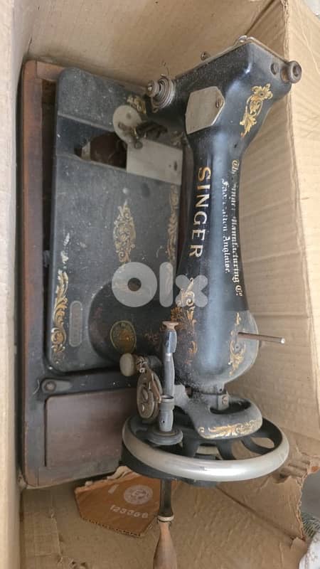 مكنة خياطة 0