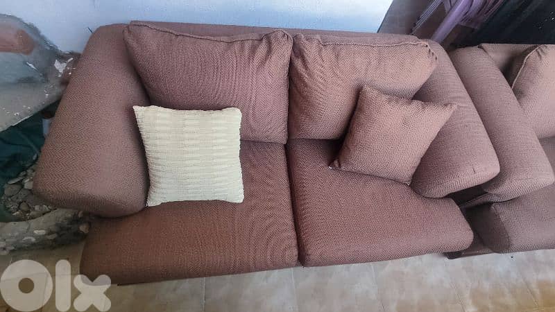 2 Sofas 1