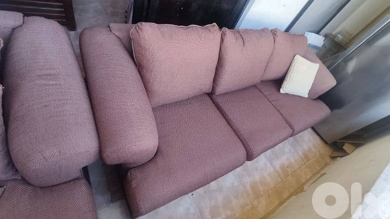 2 Sofas 3