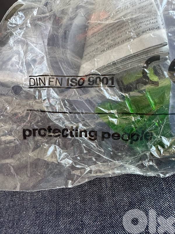 safety glasses ( Uvex ) 4