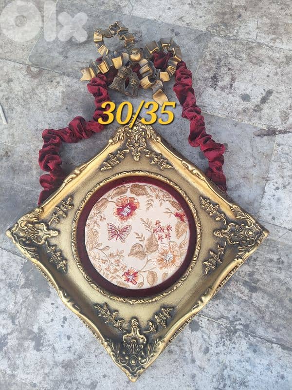 لوحة مميزة مع كادر رائع جدا سعر لقطة 1