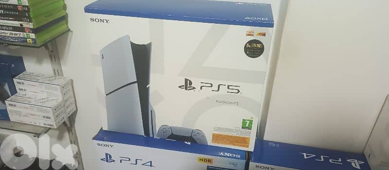 playstation 5 European open box and one controller slim 0