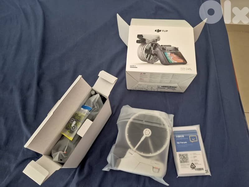 Brand New DJI Flip (RC 2) Follow Me Drone with Screen Remote Control 4