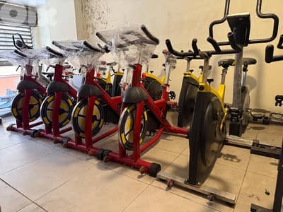 Spinning bike 5 modalet kil model fe mno 4 like new whatsapp 03139571