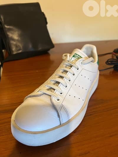 STAN SMITH and ASICS not used at all