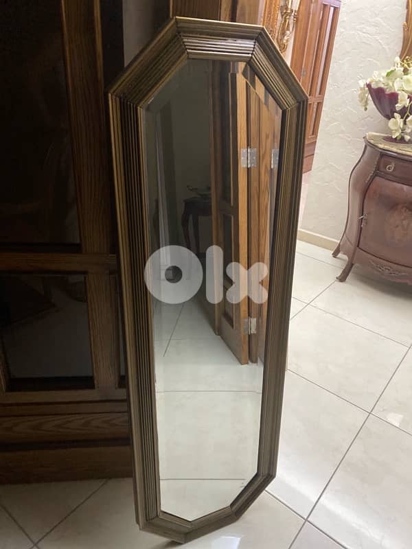 wooden mirror 0