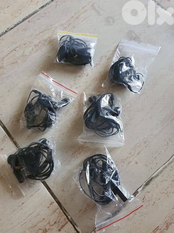 baofeng BF-888S ٦ أجهزة بعدون جداد  + ٦ سمعات اشتريتون 2