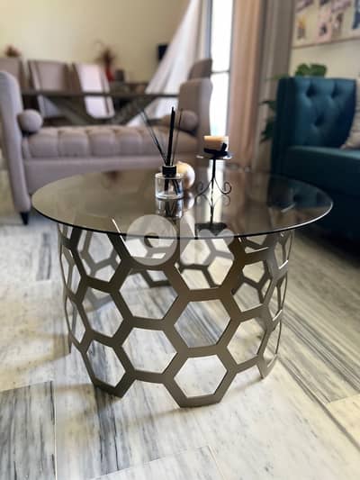 Modern table center - طاولة مودرن