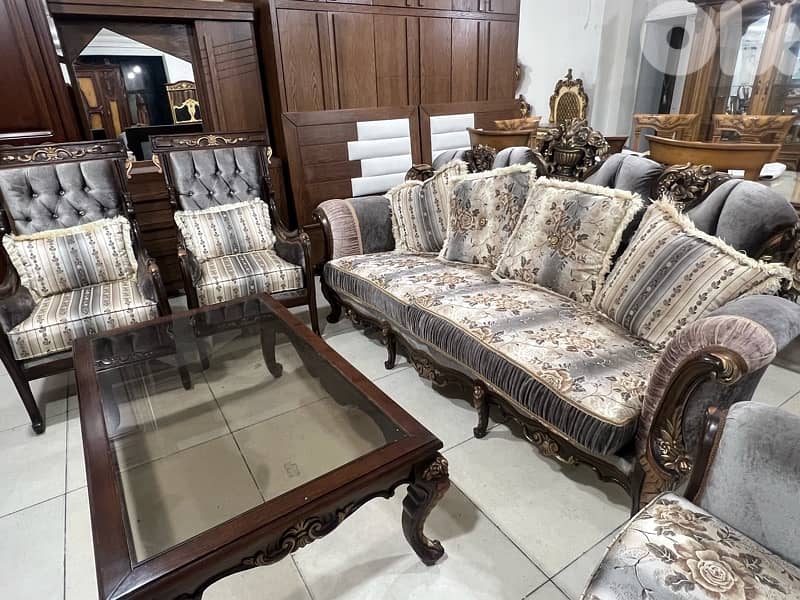 صالون ملكي  6 قطع مع طاولي مصري جديد 3